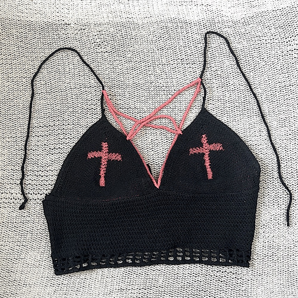 LGoth Cross Knit Halter Crop Top